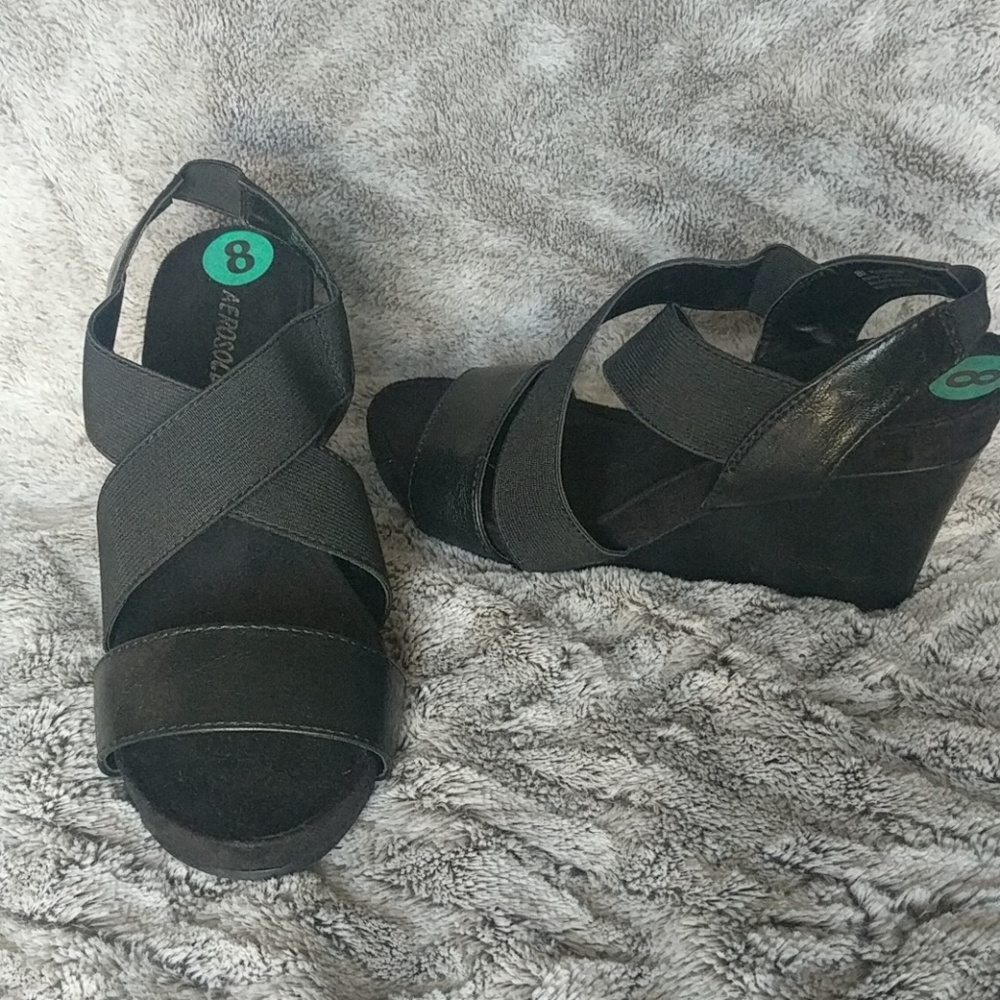 Aerosoles 8 Black Wedge